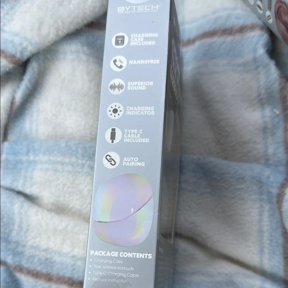 Chrome True Wireless Earbuds - White
